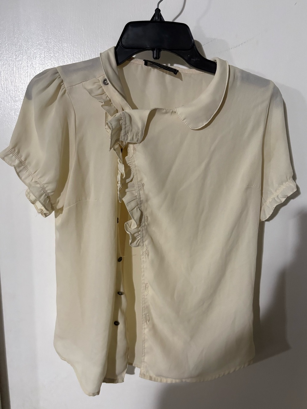 DaVinci Cream Ruffle-Trim Blouse